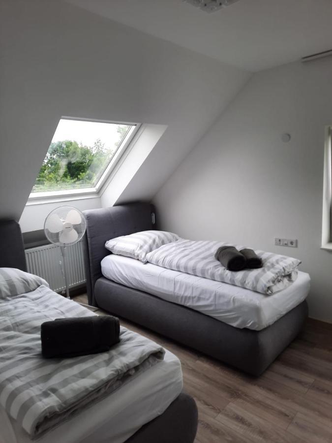 אסן Ferienwohnung Apartment - Free Parking - Wifi - Kitchen מראה חיצוני תמונה